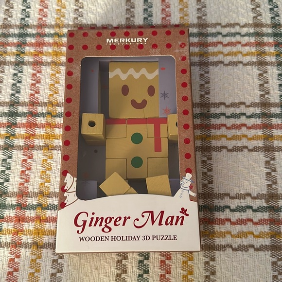 Gingerbread Man Wooden 3D Puzzle - Picture 1 of 2